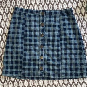 Checkered denim skirt!